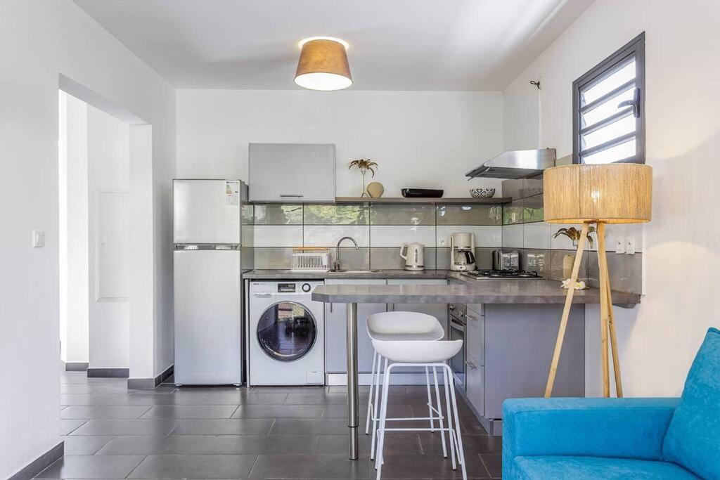 Corail - Maison 2 Chambres A 50 M De La Plage De L'Etang-Sale-Les-Bains 外观 照片