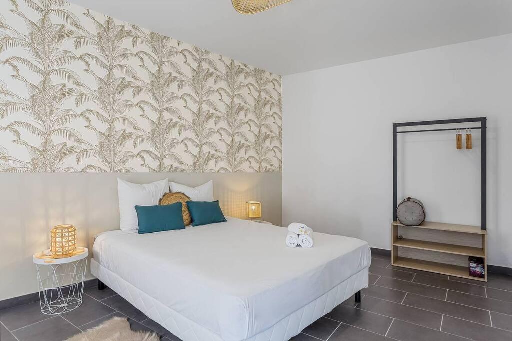 Corail - Maison 2 Chambres A 50 M De La Plage De L'Etang-Sale-Les-Bains 外观 照片